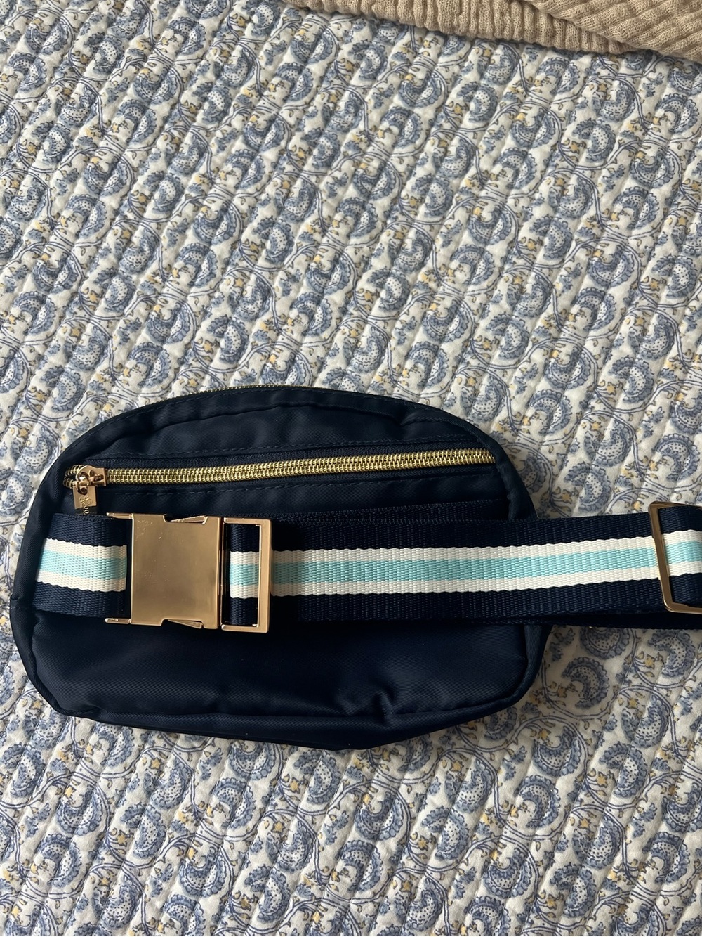 Lilly Pulitzer Navy Blue Striped Belt Bag - Picture 4 of 4